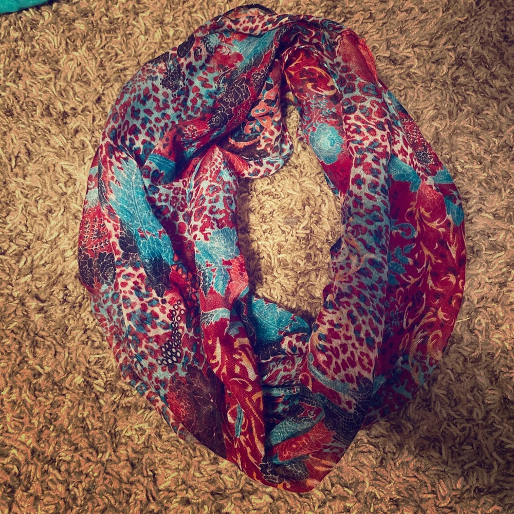 Infinity scarf